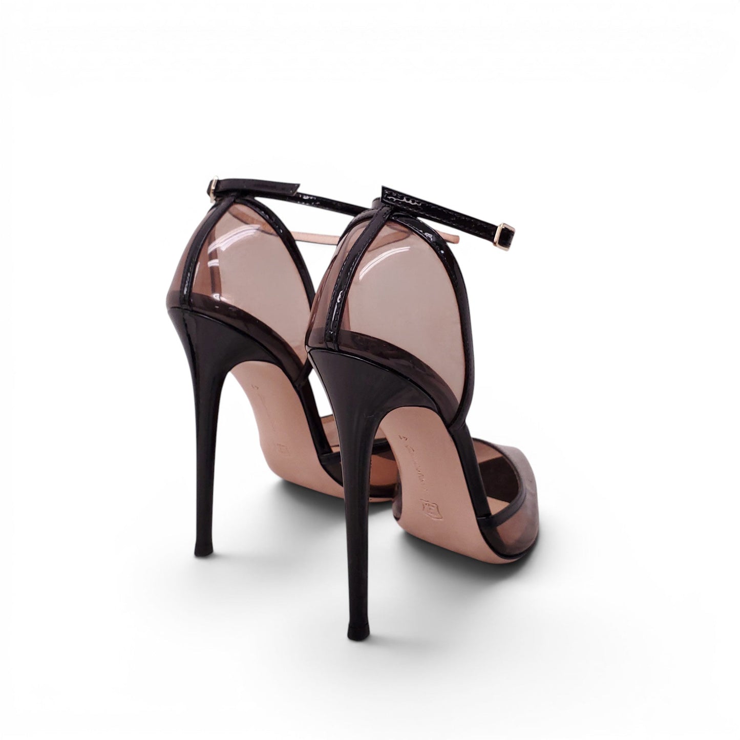 GIANVITO ROSSI BLACK PATENT AND LUCITE HEELS - SIZE 41