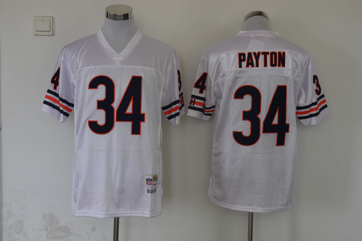 Men's Chicago Bears Walter Payton Mitchell & Ness White Legacy Replica jersey