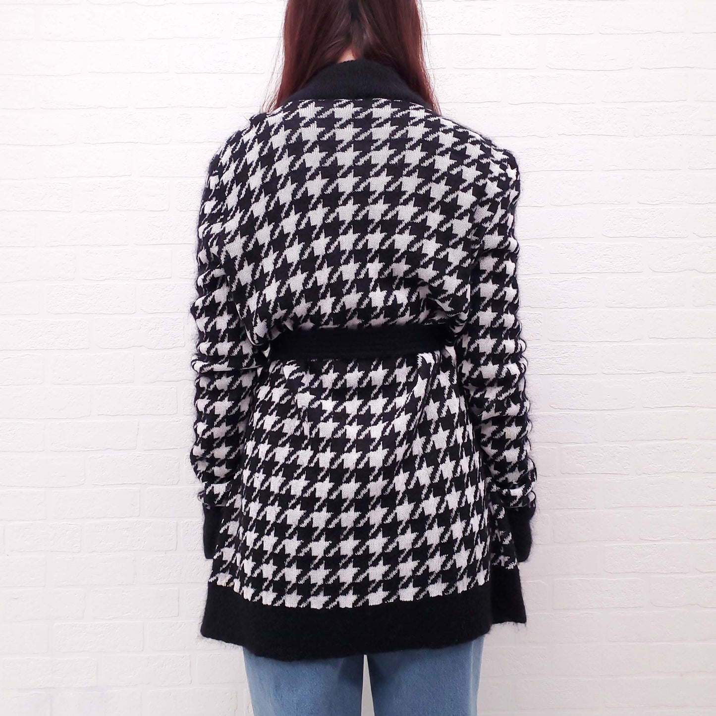 BALMAIN BLACK AND WHITE HOUNDSTOOTH CARDIGAN WITH BELT - SIZE 40