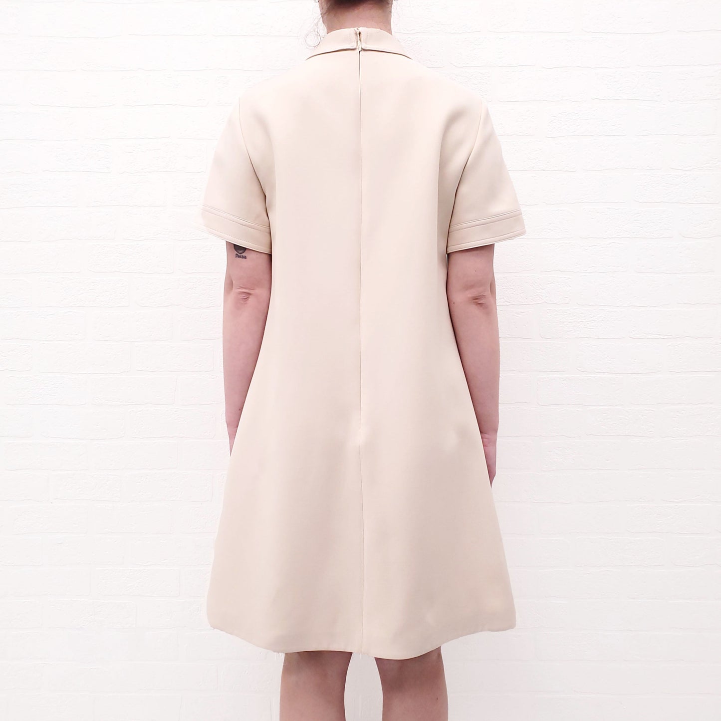 GUCCI CREAM DRESS WITH GOLD HORSEBIT DETAILS - SIZE 42