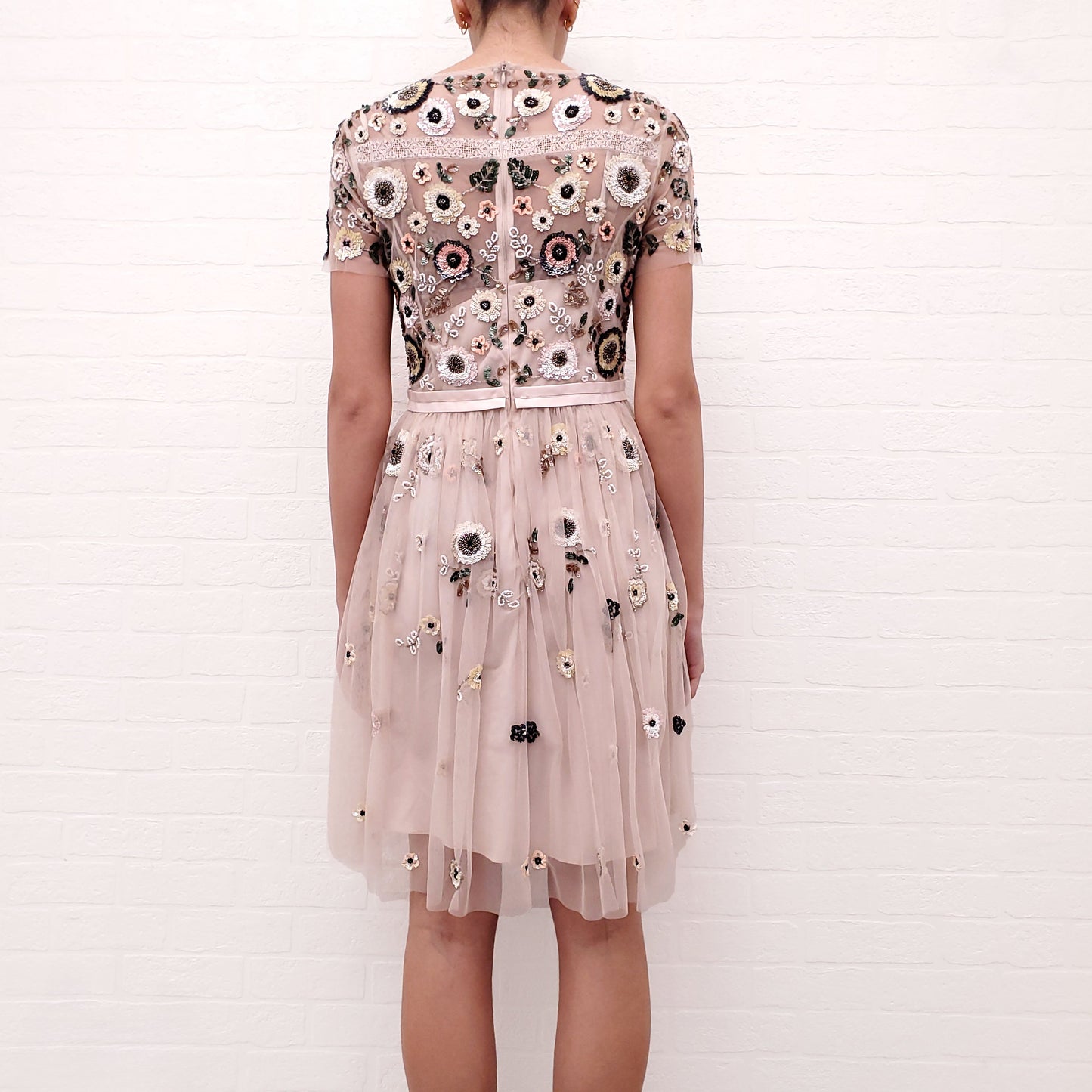 NEEDLE & THREAD FLORAL TULLE SEQUIN DRESS - SIZE 8