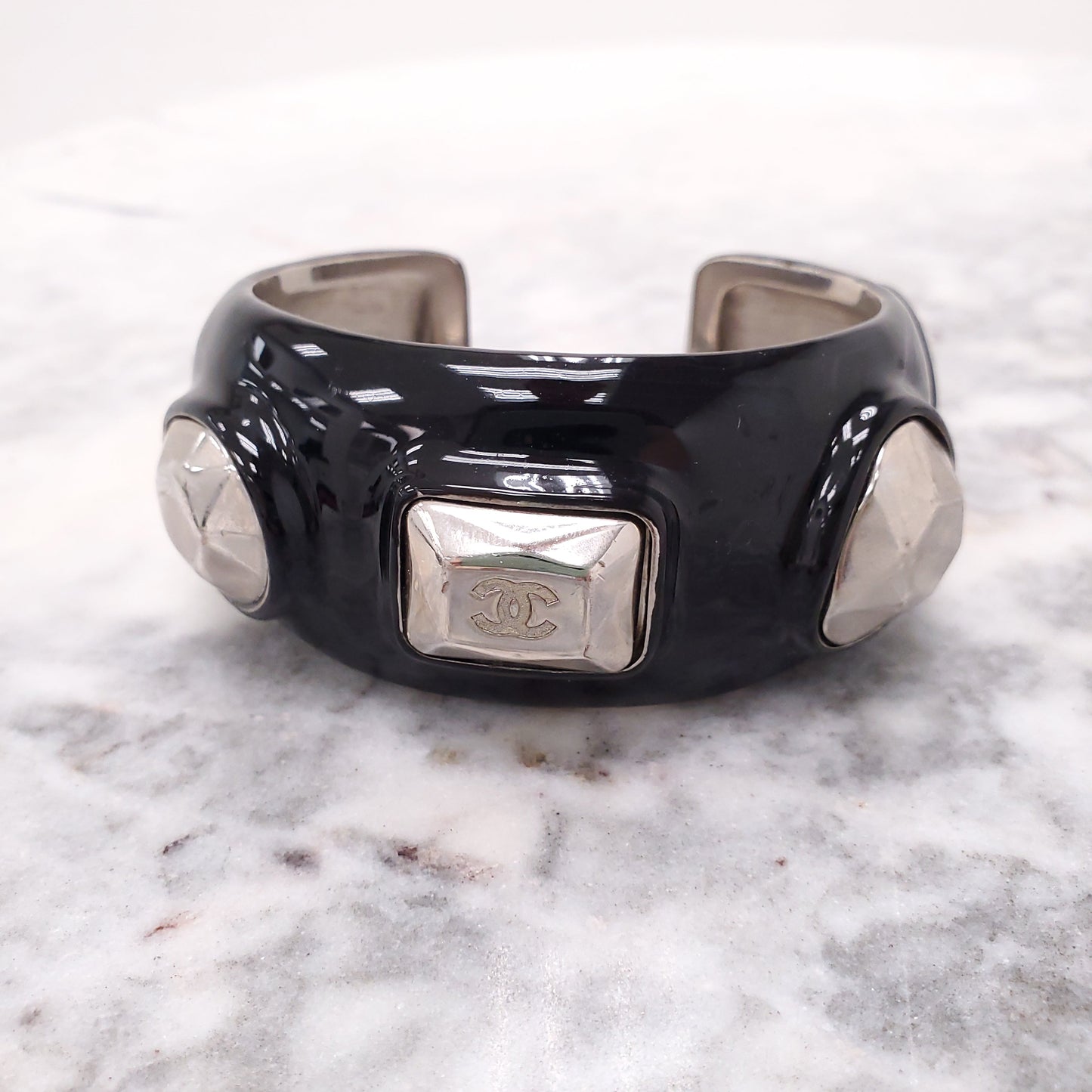 CHANEL VINTAGE BLACK ENAMEL CUFFS