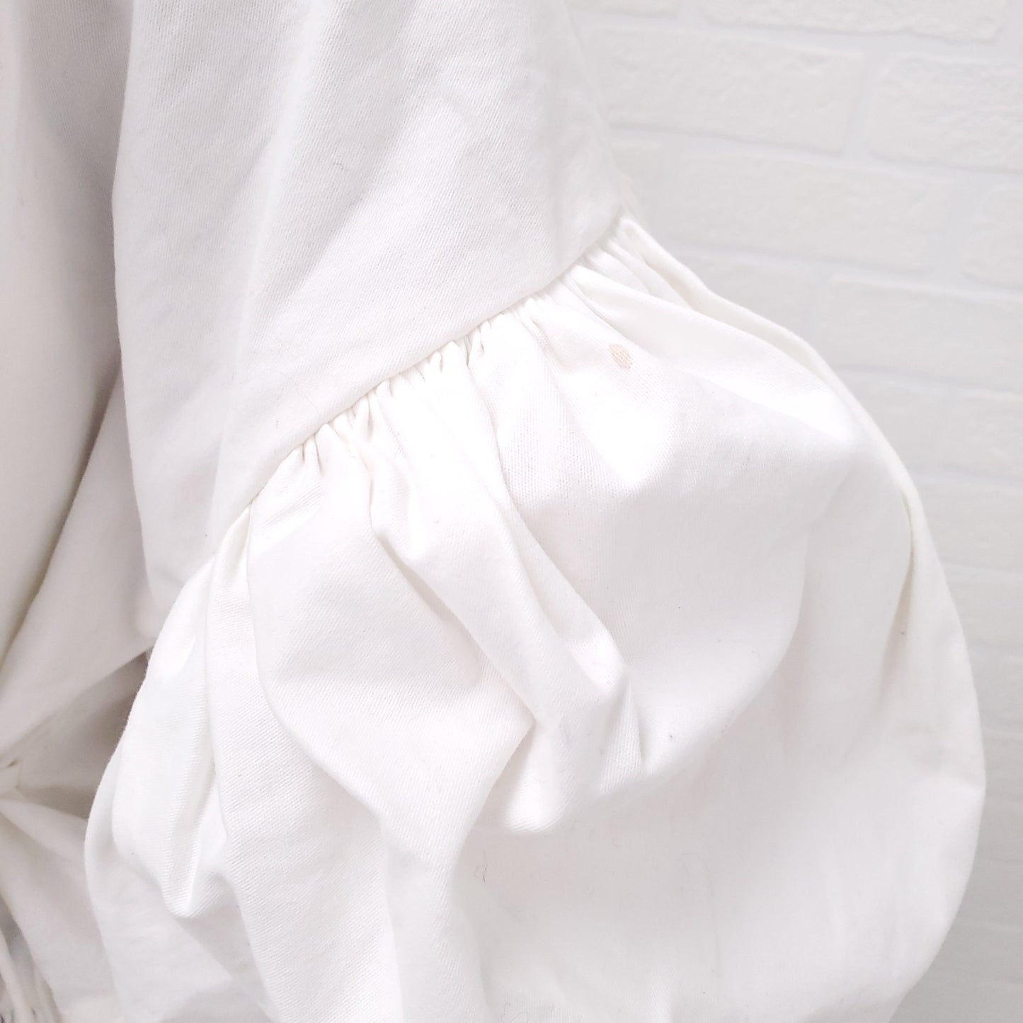 KIKA VARGAS WHITE TOP - SIZE XS