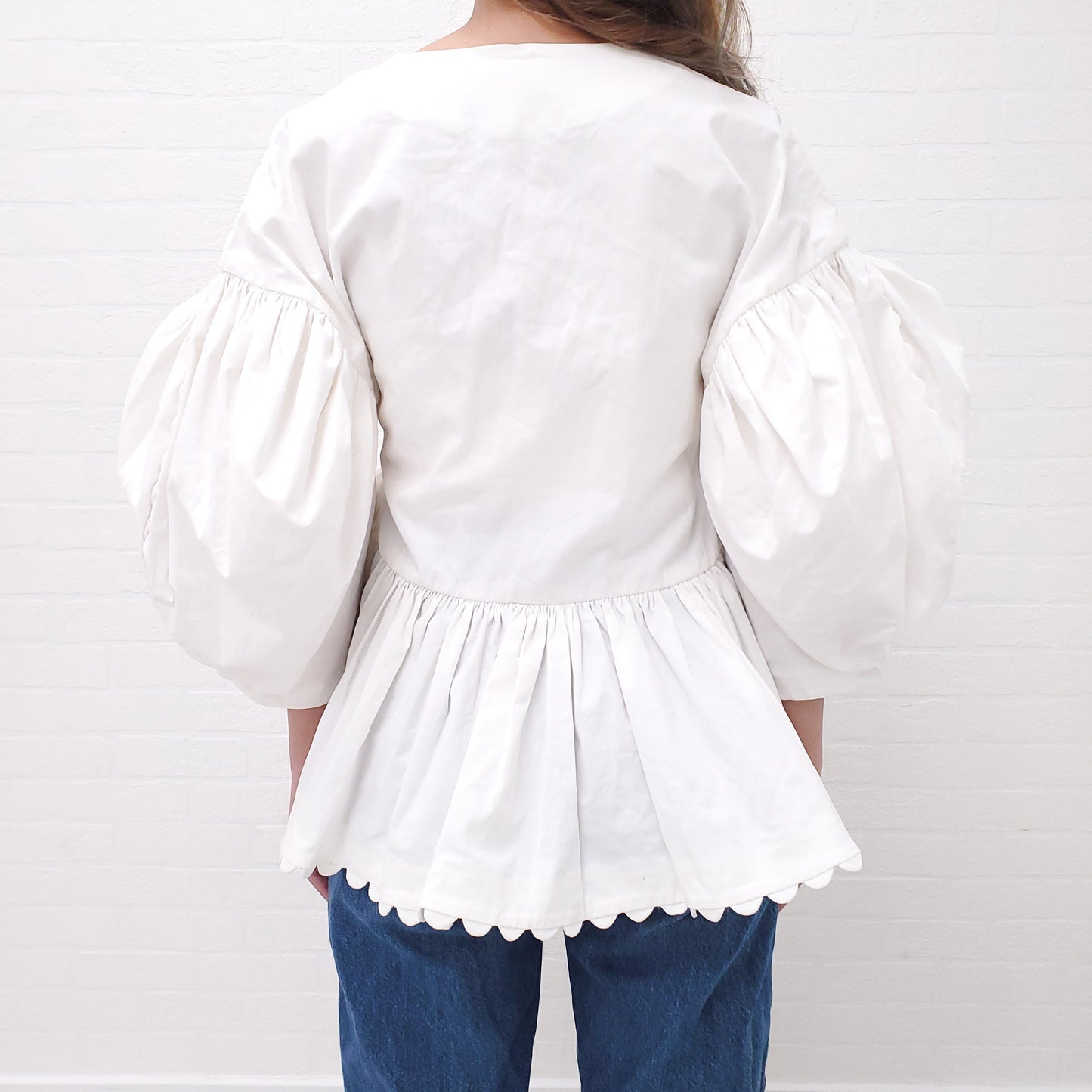 KIKA VARGAS WHITE TOP - SIZE XS