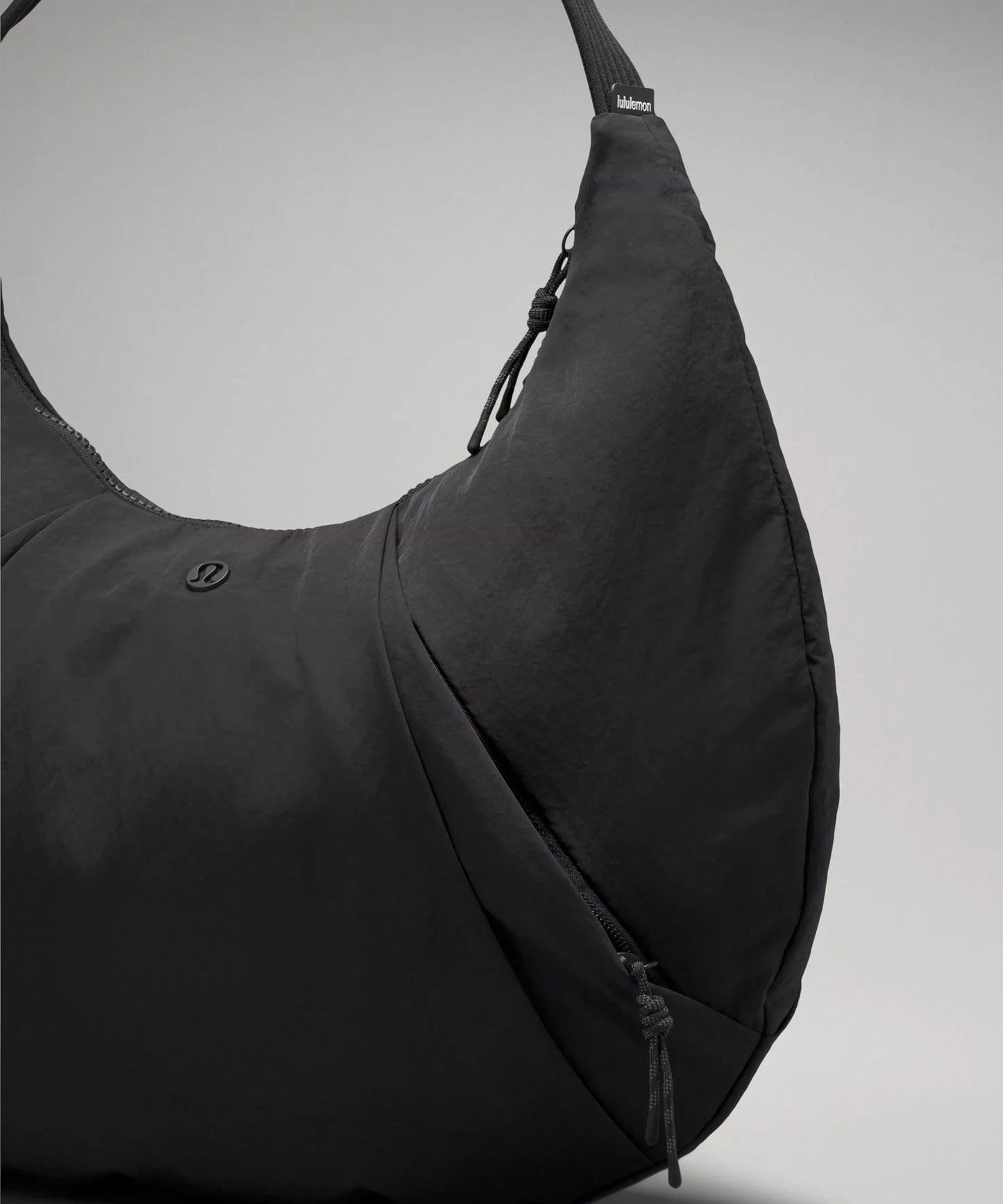 Pleated Shoulder Bag 10L