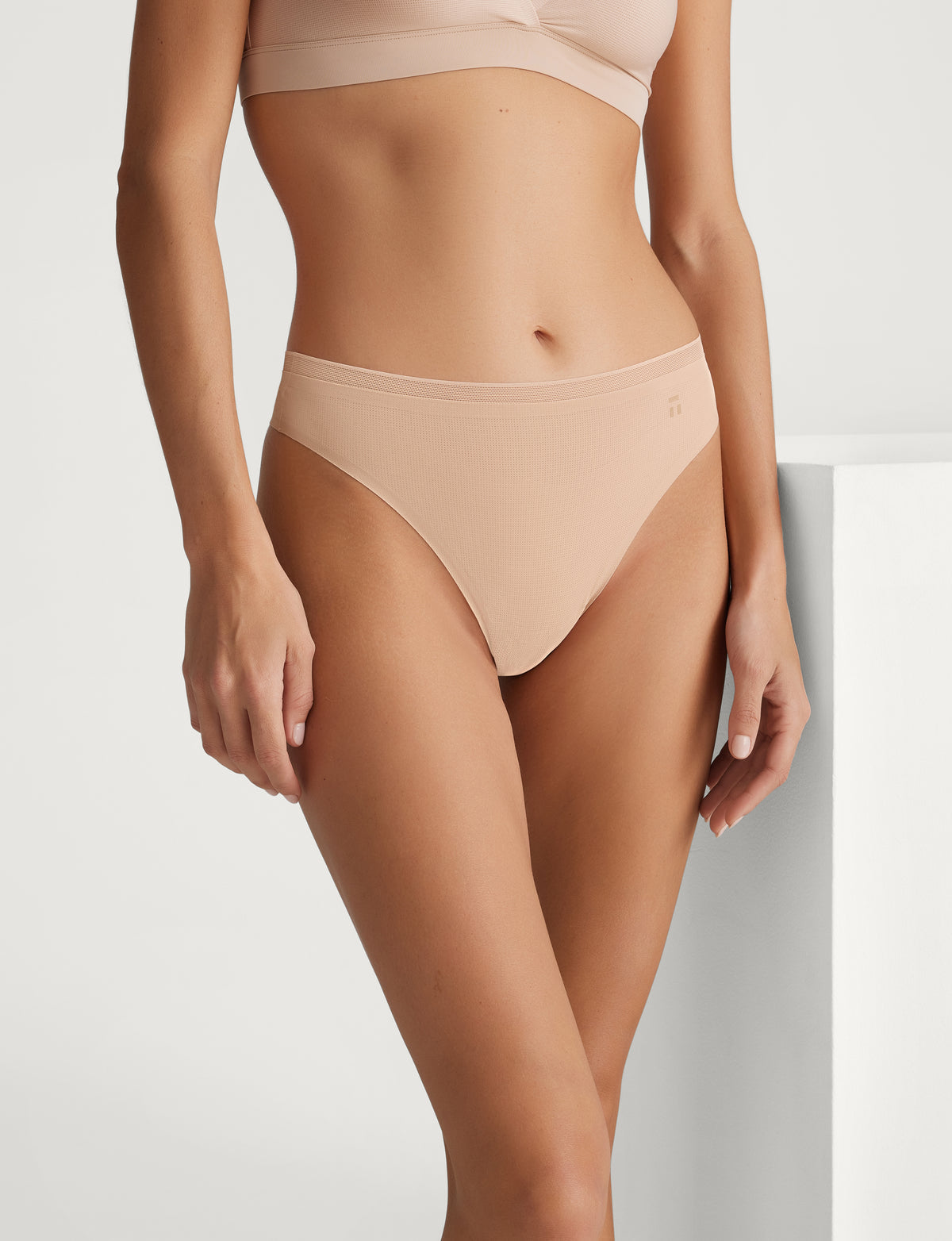 Women's Air Thong