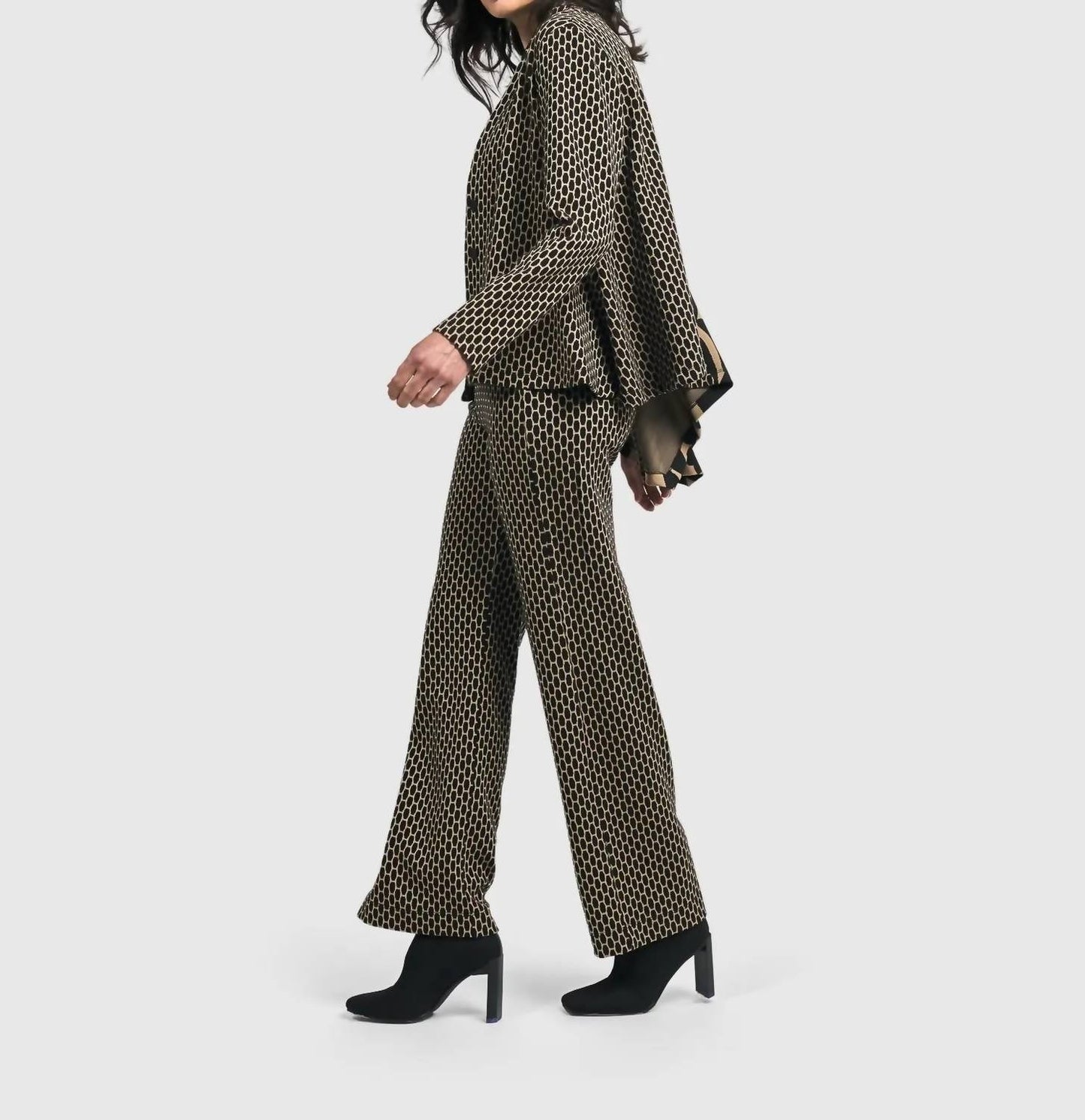 Brienne Mid Rise Trousers In Hive