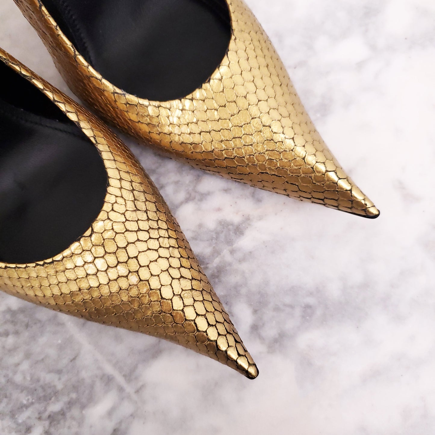 BALENCIAGA GOLD ESSEX PUMP - SIZE 36