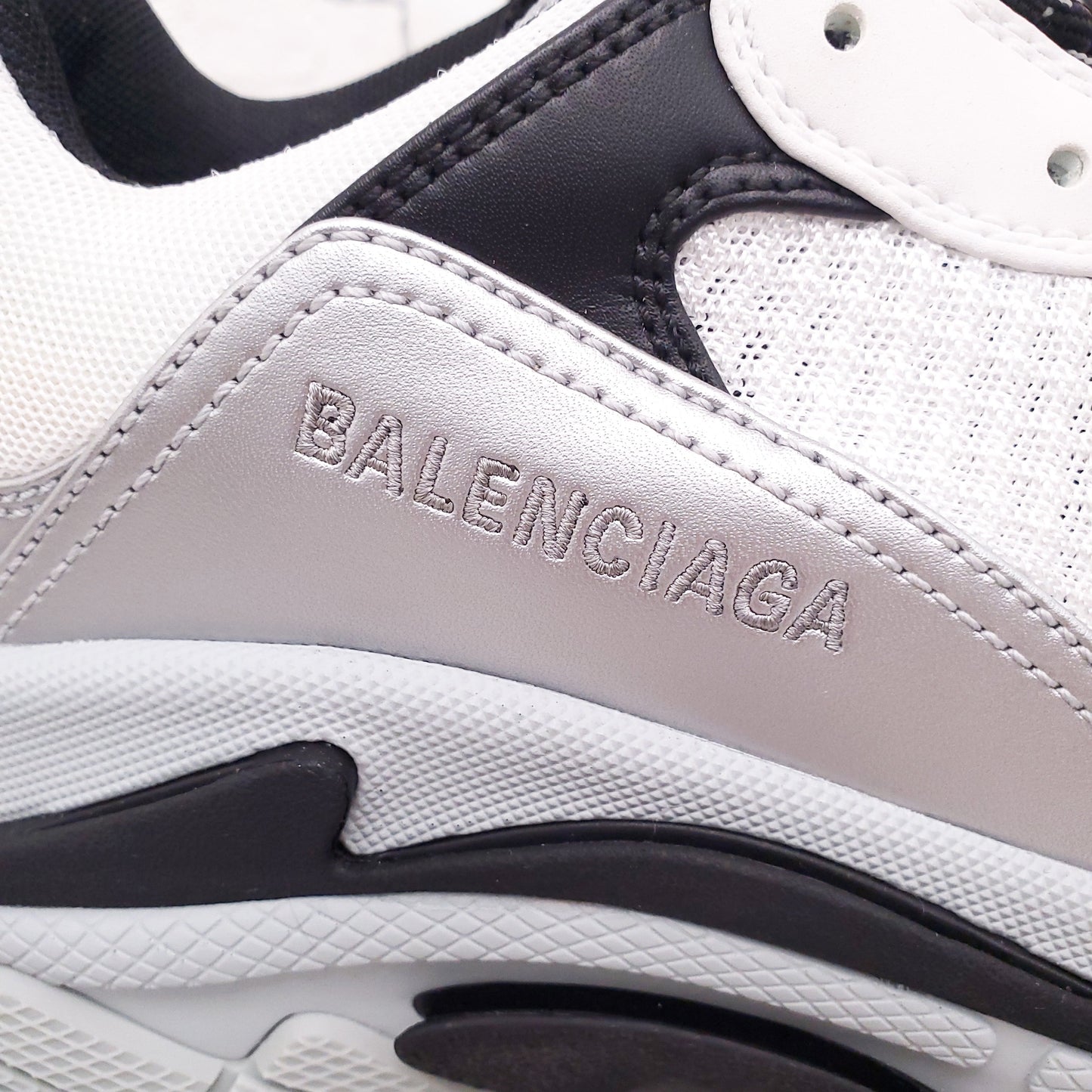 BALENCIAGA GREY/BLACK FLUO CLEAR SOLE SNEAKERS - SIZE 40