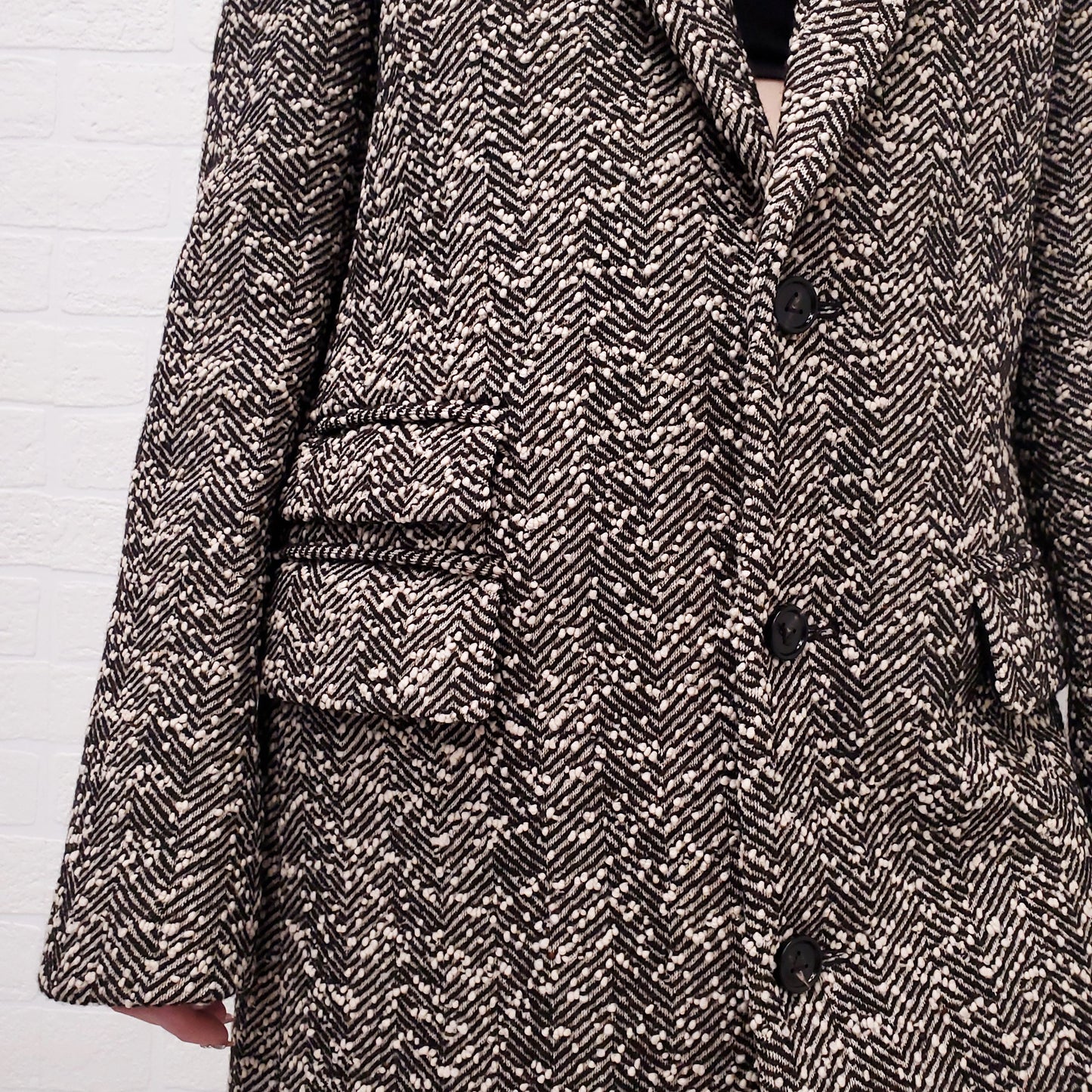 BOTTEGA VENETA BROWN HERRINGBONE LONG COAT WITH TRIANGLE POCKET - SIZE 38