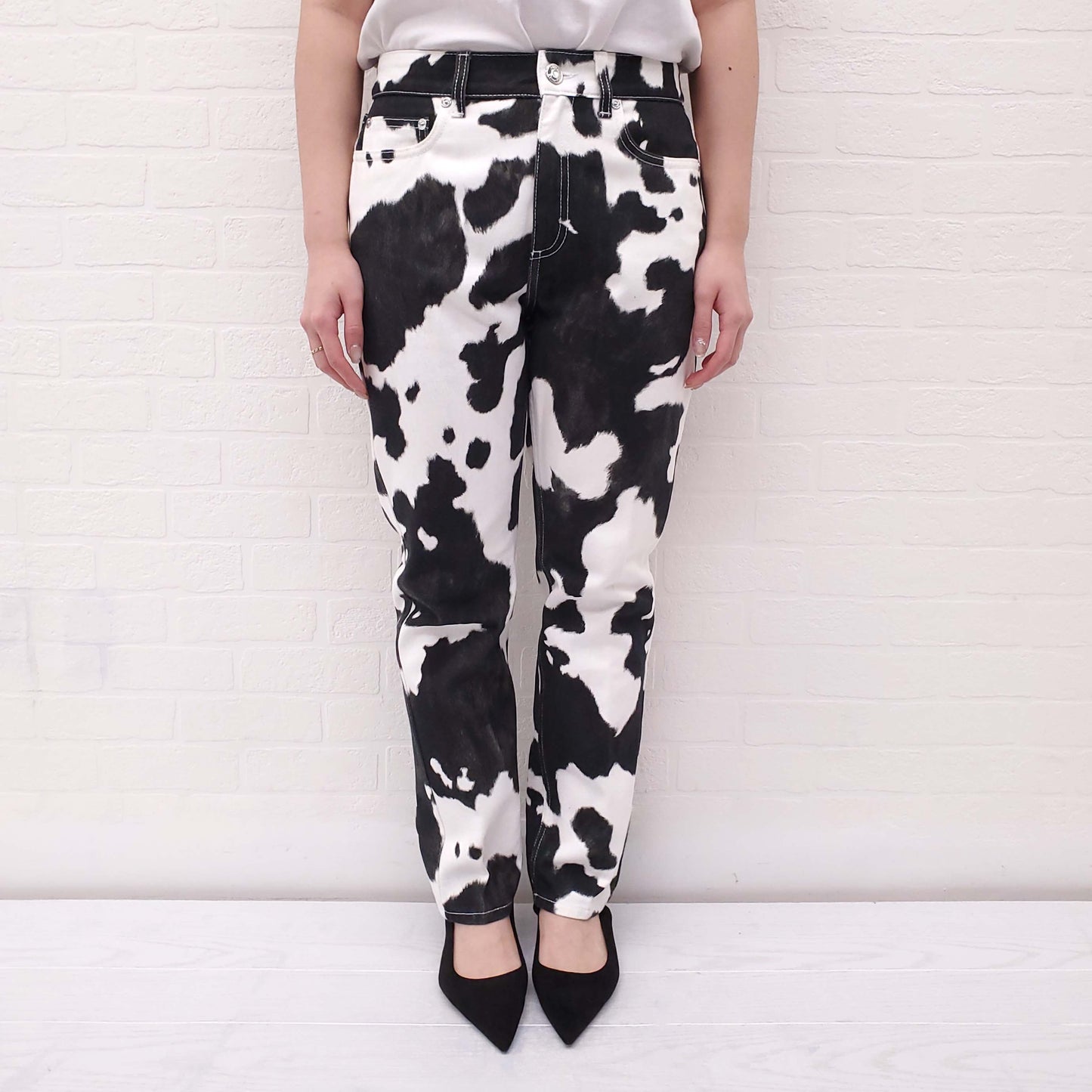 BURBERRY COW PRINT JEANS WITH LOGO - SIZE 27