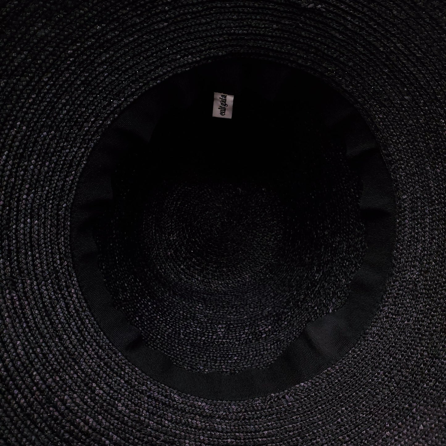 CULT GAIA BLACK RAFFIA HAT