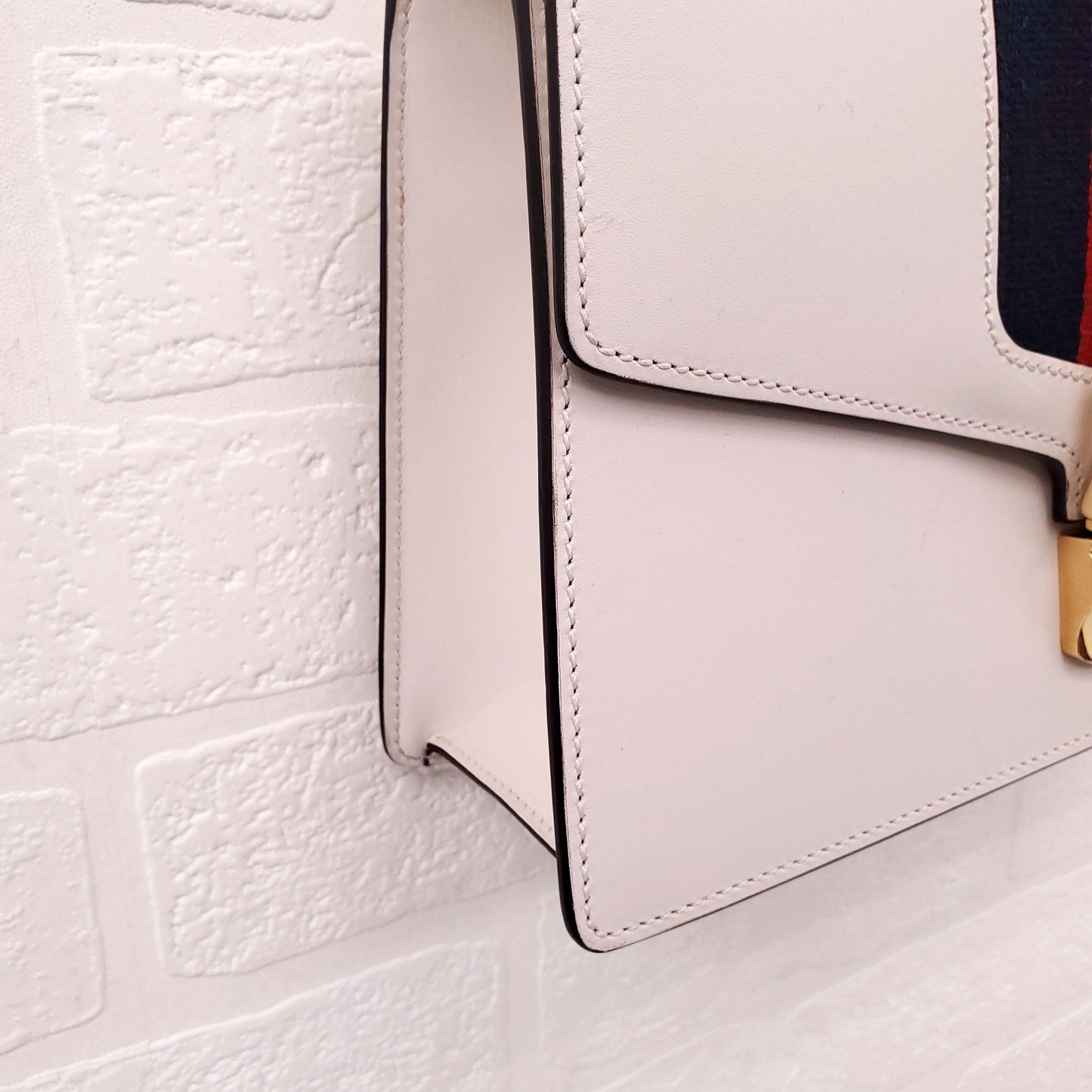 GUCCI CREAM LEATHER SYLVIE BAG