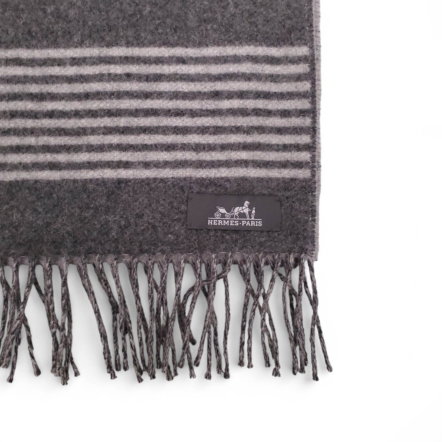 HERMÈS GREY DOUBLE SIDED BELT PRINT CASHMERE SCARF