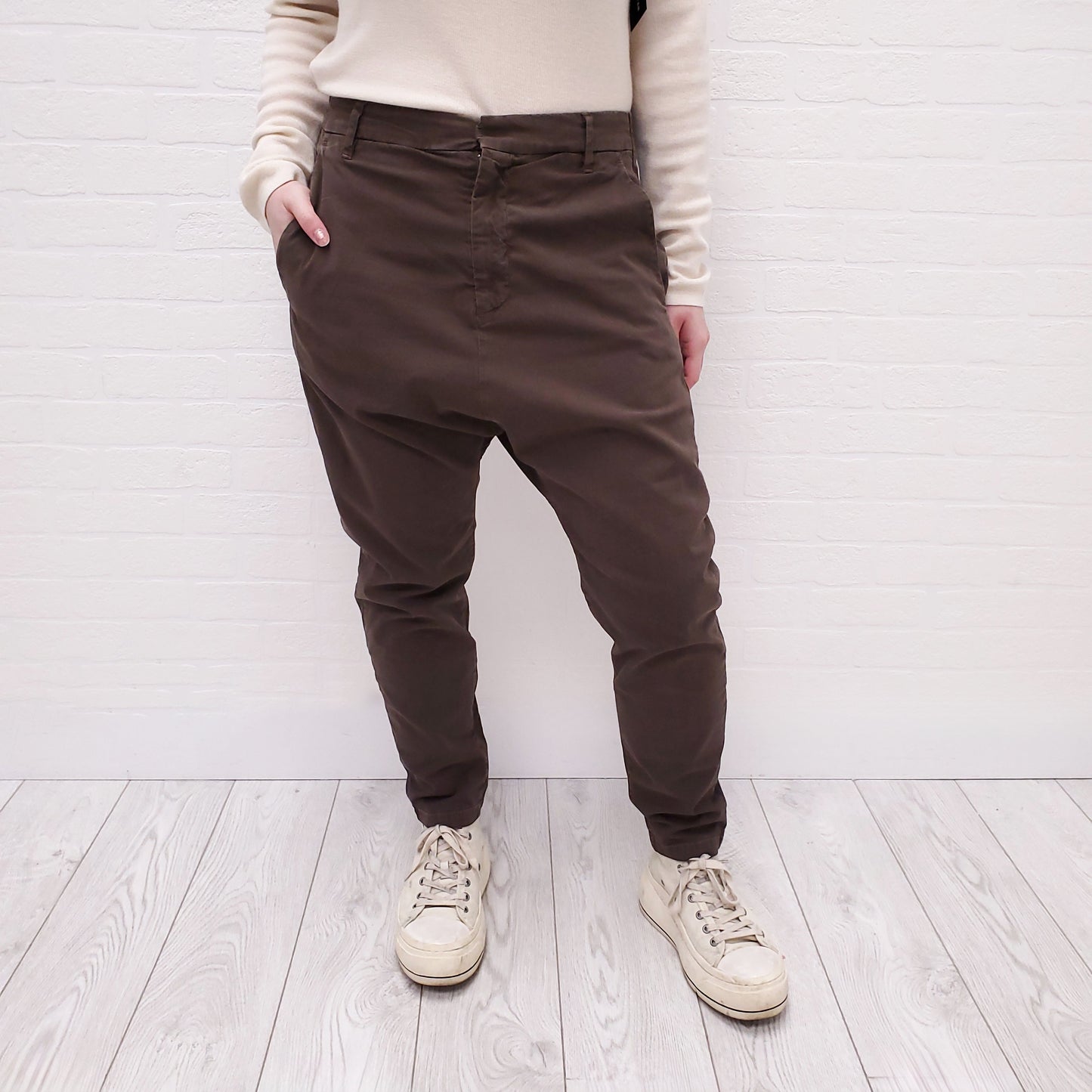 NILI LOTAN BROWN 'PARIS' PANTS - SIZE 2