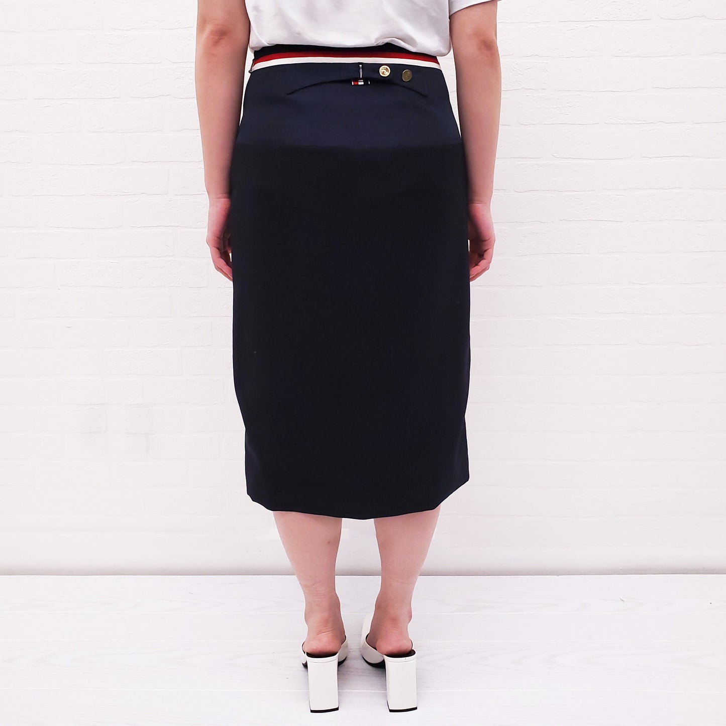 THOM BROWNE NAVY PENCIL SKIRT WITH STRIPES AND GOLD BUTTONS - SIZE 42