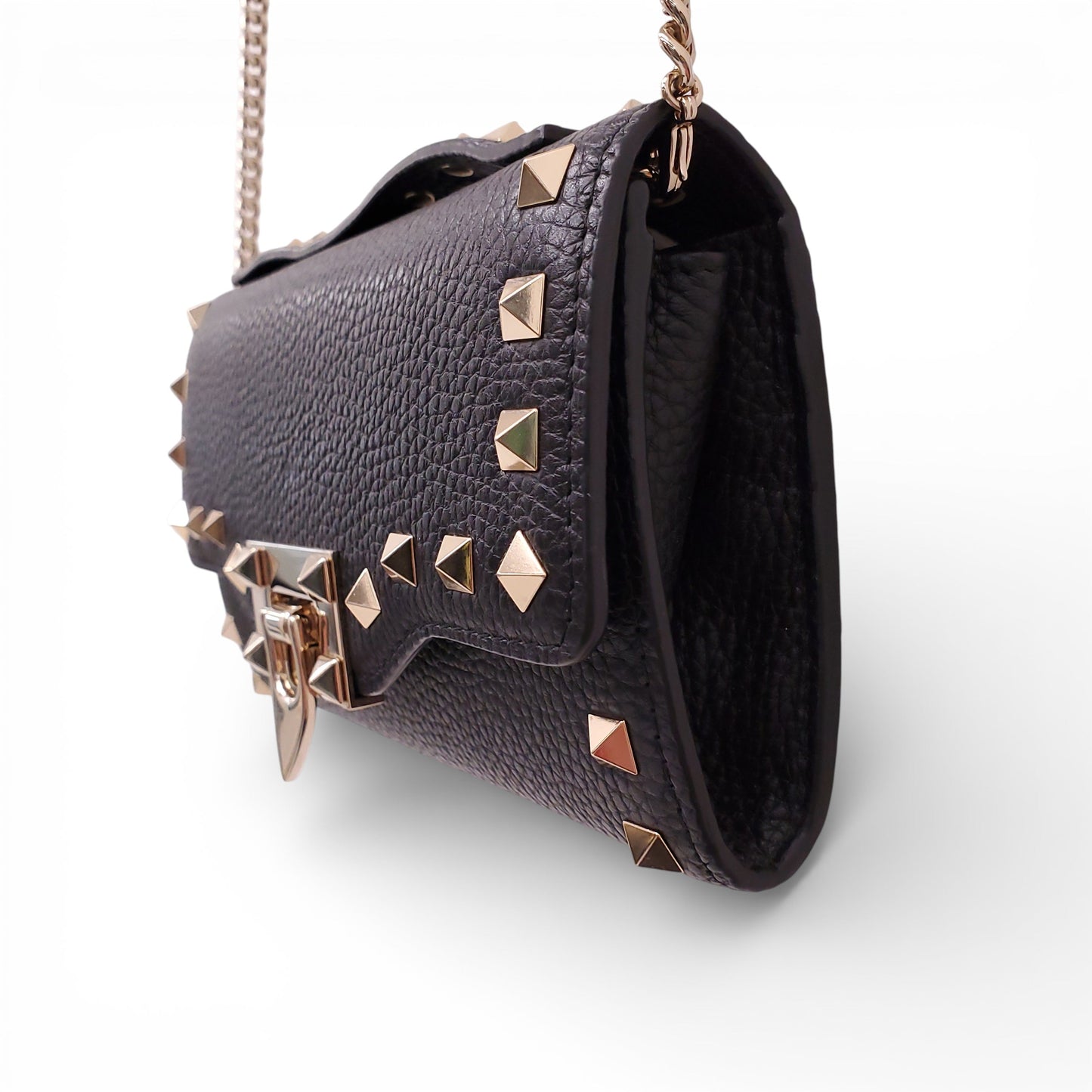VALENTINO BLACK ROCKSTUD WALLET ON CHAIN