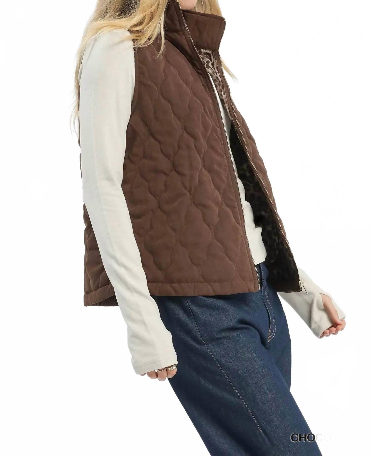 Quilted Zip Up Vest In Chocolate