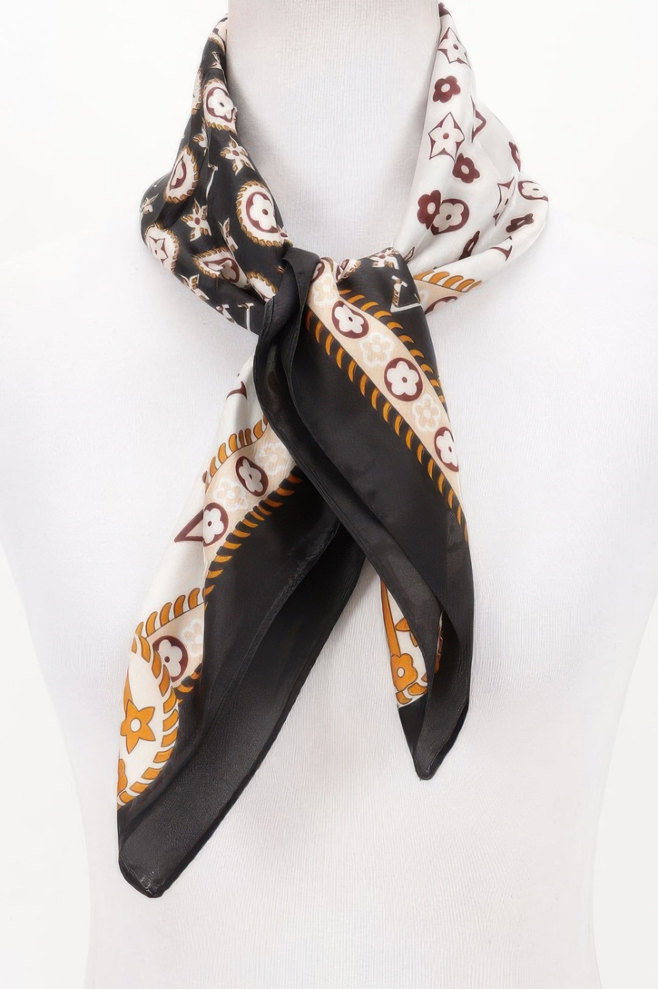 Eclectic Print Bandana for a Vibrant Fashion Statement