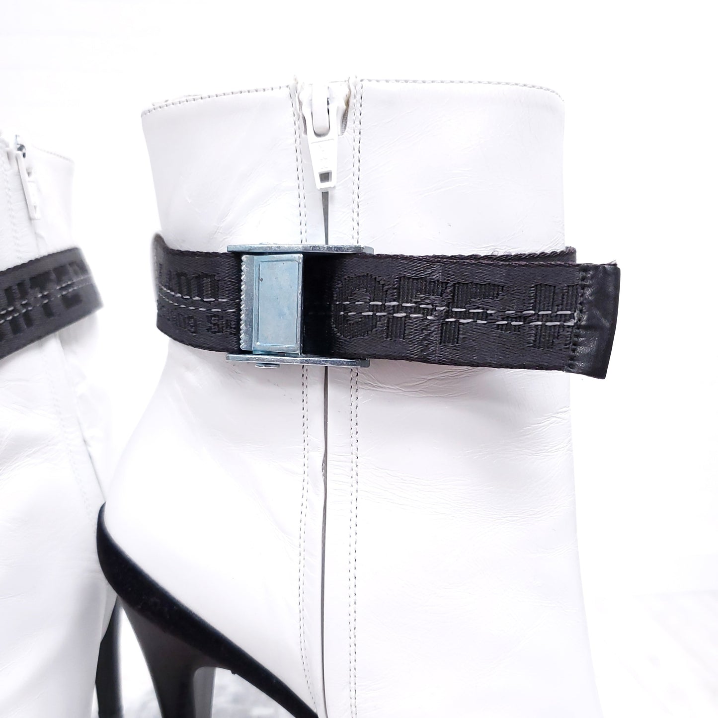 OFF-WHITE LEATHER LOGO BOOTS - SIZE 40