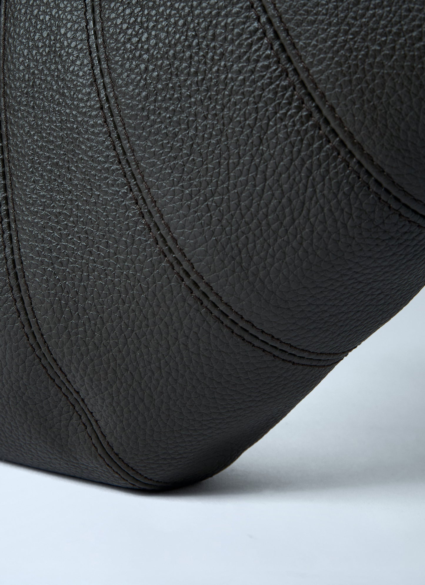 Lemaire Men Medium Croissant Crossbody Bag